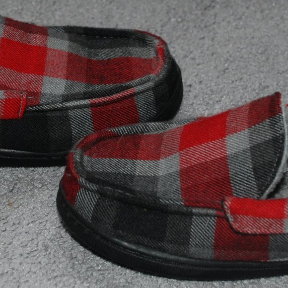 Boys Plaid Slip On Slippers - Size Youth Small (13-1) - Picture 4 of 8